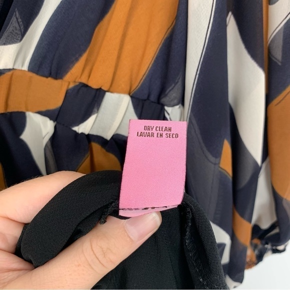 Eliza J Geometric Print Tie Waist Dress Size 6 Petite - Picture 15 of 16